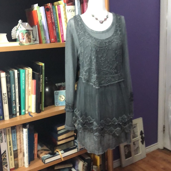 Violet & Ruby 2 Layer Ttnic Designed in France!! - Picture 12 of 13